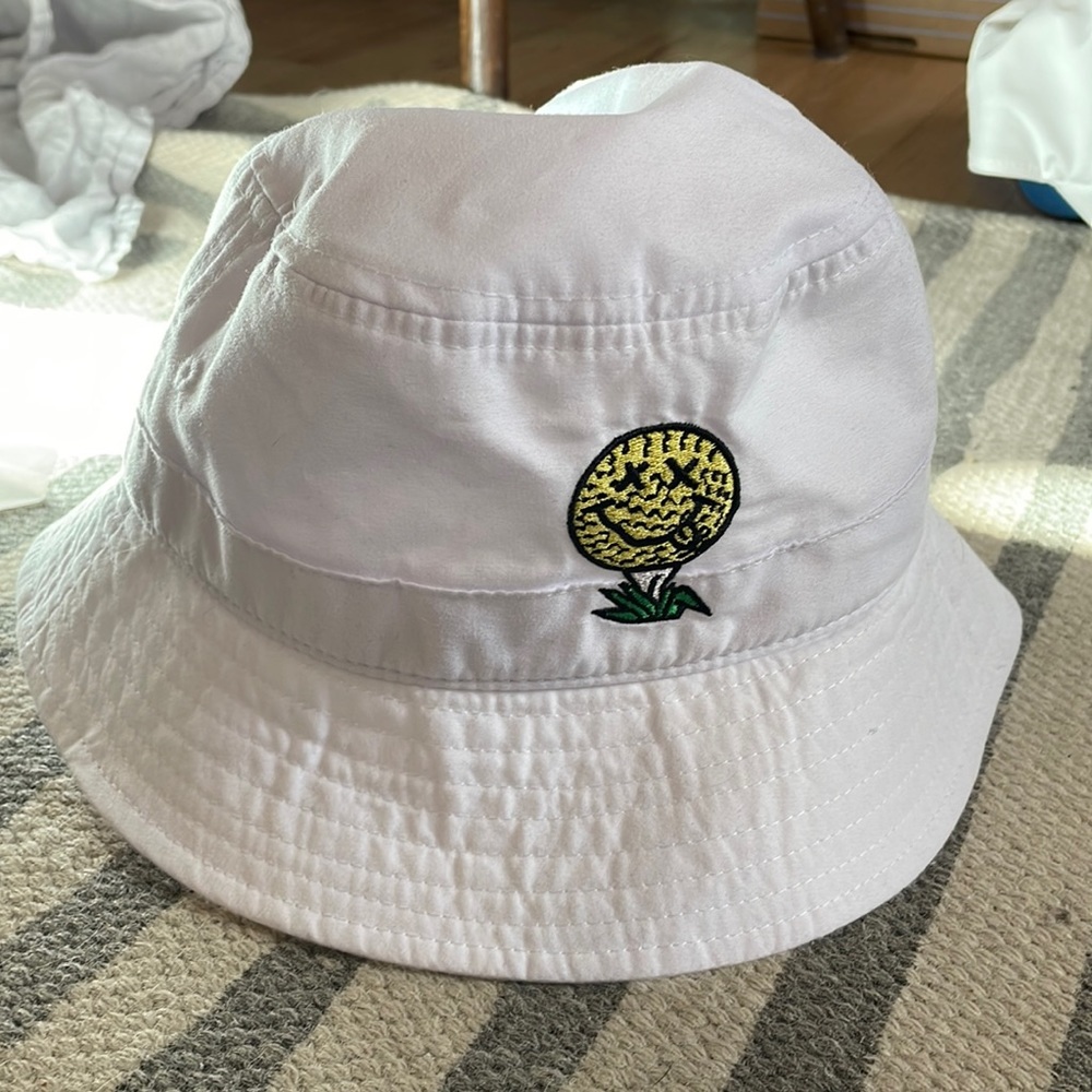 Birds of Condor Golf Neverfind Bucket Hat
